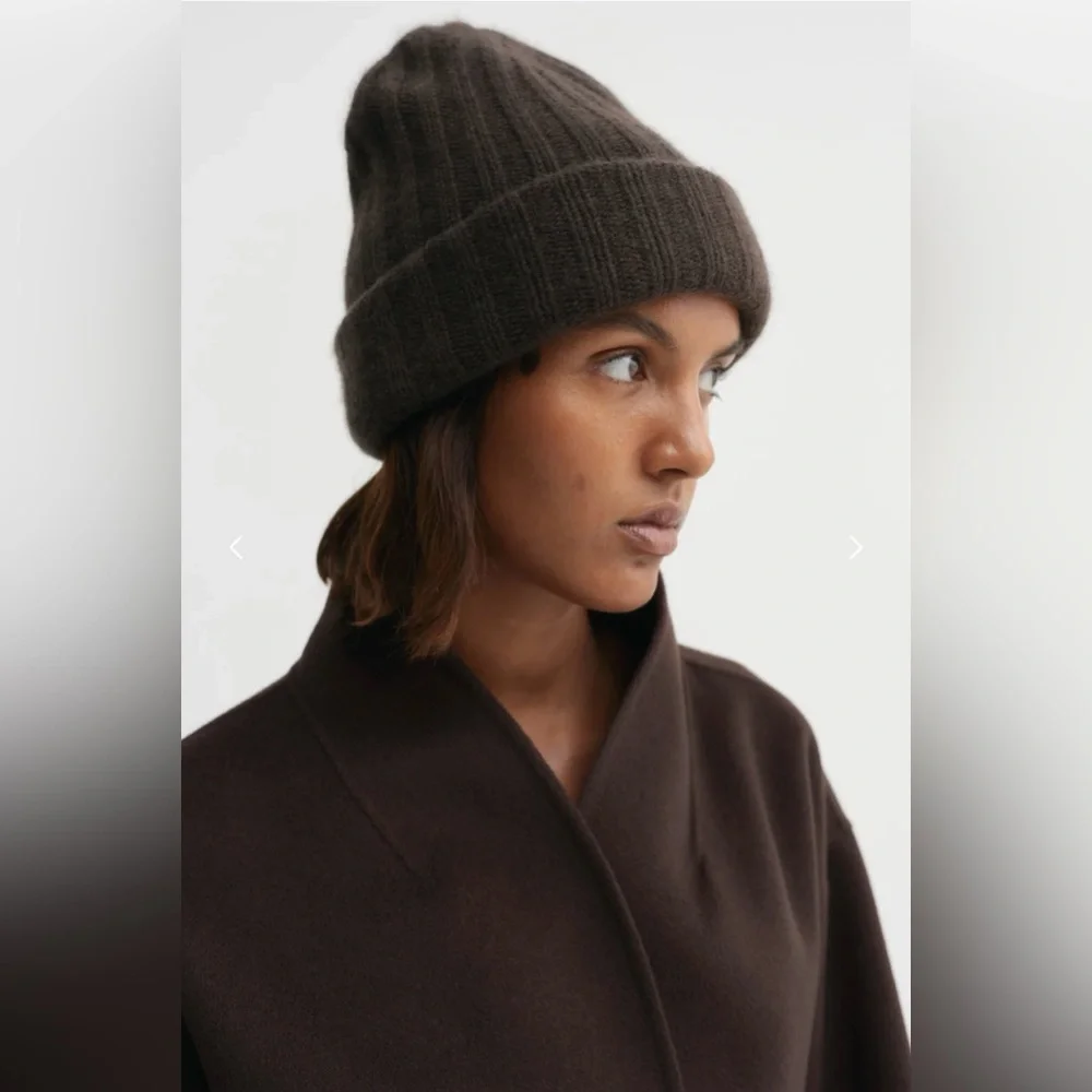 Almada the Label brown beanie great condition - Picture 2 of 10